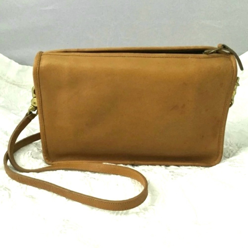 COACH Vintage 
Companion 9300 Shoulder Bag, tobacco - Picture 3 of 9
